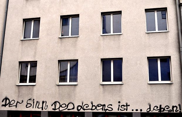 This is Vienna (a photo essay): Walls of Vienna - Vienna Würstelstand