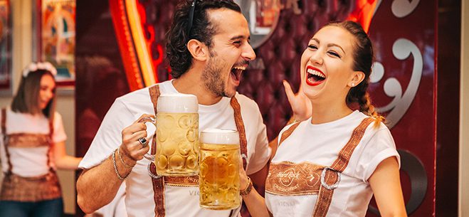 Rocktoberfest im Hard Rock Cafe Vienna - Vienna Würstelstand