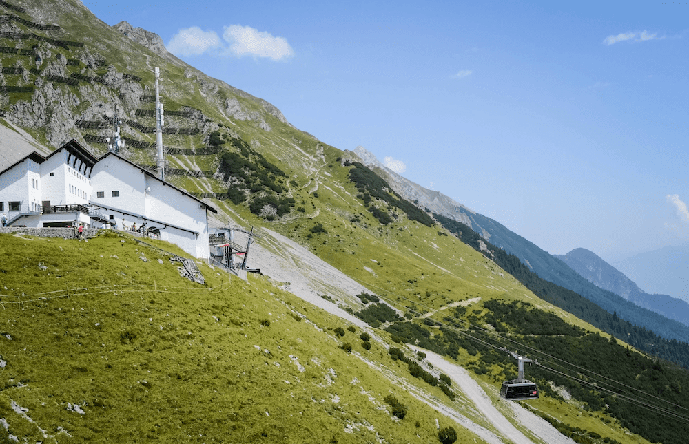 trips from vienna by train