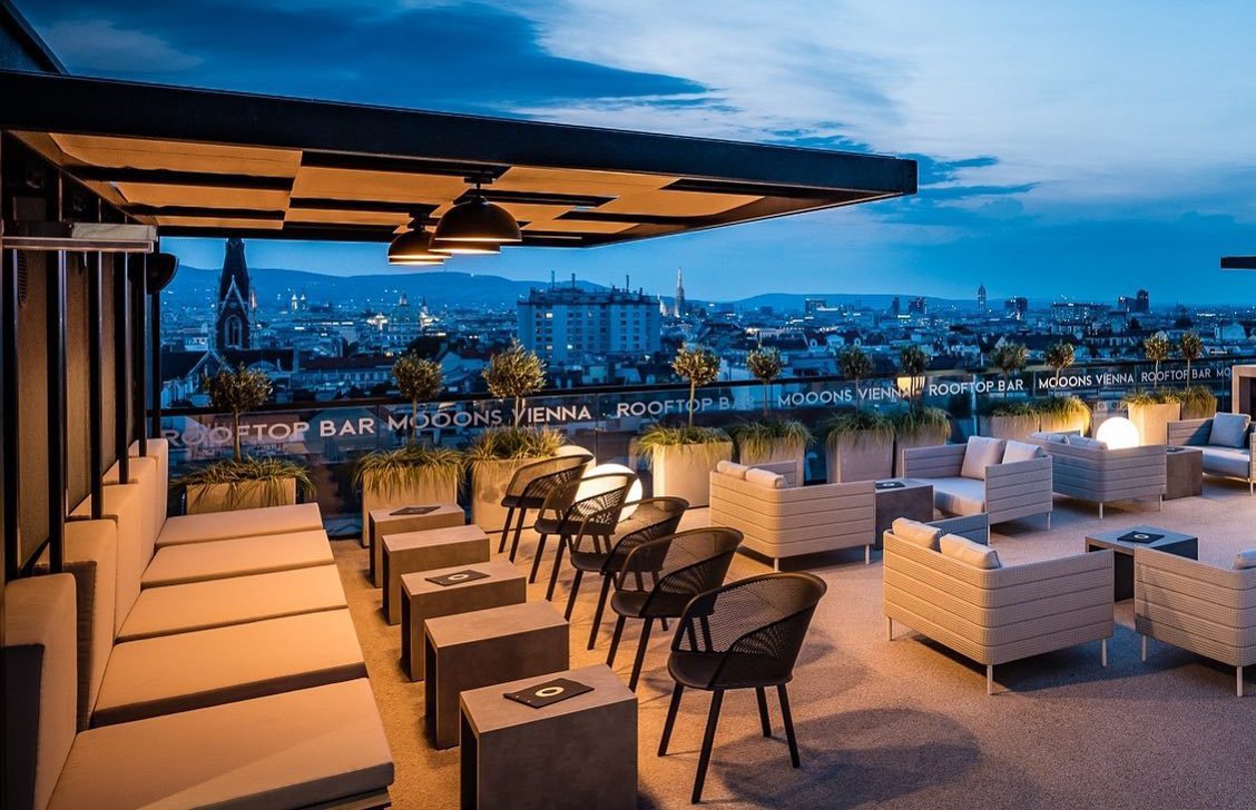 MOOONS - Ultimate rooftop guide - Vienna Würstelstand